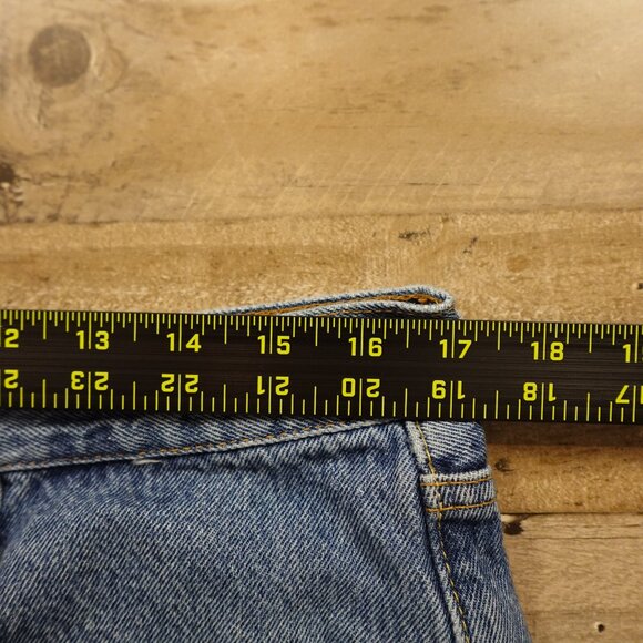 Levi’s 501 Premium Cutoff Denim Shorts Women’s W32 Medium Wash Raw Hem - Picture 7 of 13